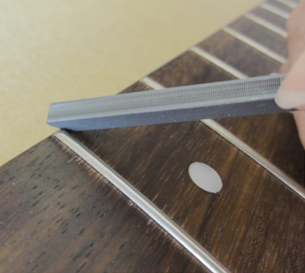 Pilnik do progów Hosco wąski do ukulele, mandoliny i banjo