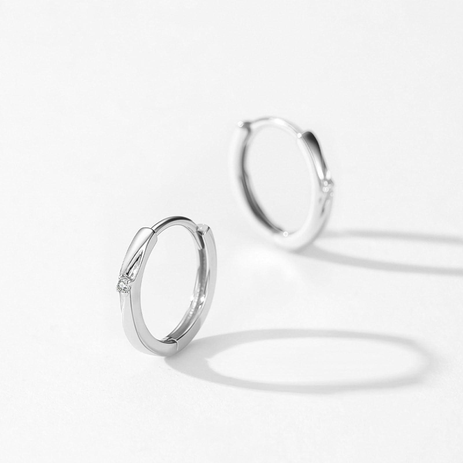 Pendientes de aro para mujer, oro blanco de 18 quilates, Mobius con diamante