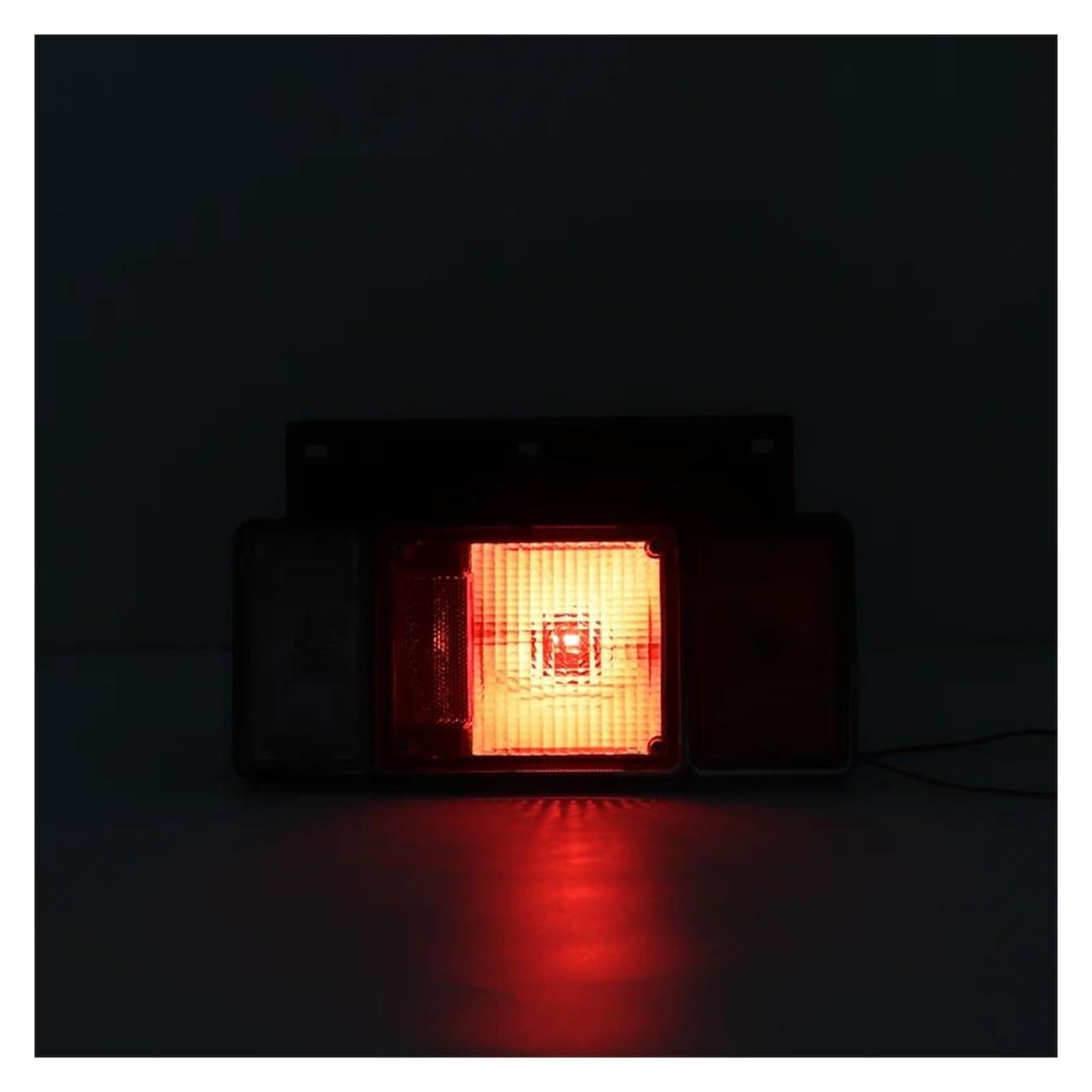 Generico Luce Posteriore Fanale posteriore per Isuzu NPR ELF NKR NHR NLR 1987-2022 Camion Indicatori direzione Lampada freno arresto Blocchi Fari Posteriori(Giusto)