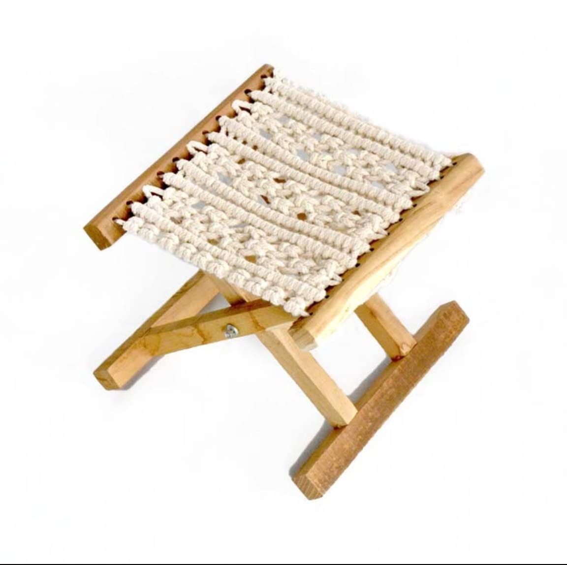 Chaise de camping en bois pour pique-nique : le siège nomade idéal de vos déjeuners sur l'herbe