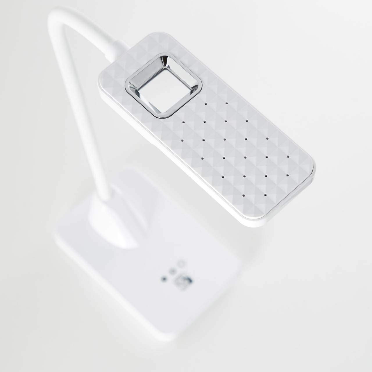 Brilliant Joscha LED Tischleuchte 36cm mit Touchdimmer Flexarm weiß Büro 4600K kaltweiß 418 Lumen, LED integriert