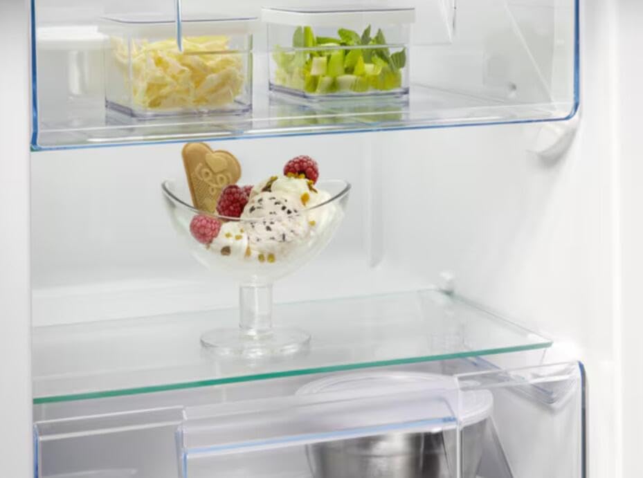 AEG Congelatore da incasso 88 cm, serie 6000 LowFrost: meno formazione di ghiaccio per facilitare lo scongelamento, spazio congelatore a 4 stelle 98L, display LCD, funzione di congelamento rapido