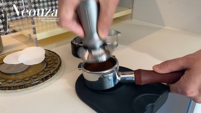 WDT-tool met magnetisch station – perfecte koffie verdeling – Barista Huis WDT-tool met magnetisch station – perfecte koffie verdeling – Barista Huis