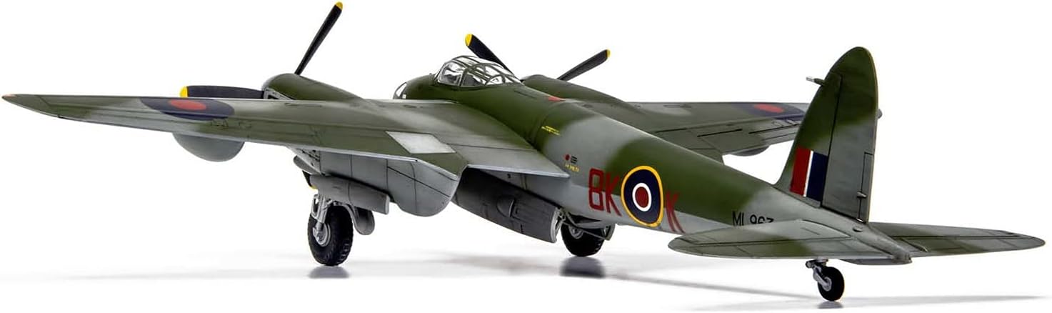 Airfix Model Airplane Kit Model - A04023 de Havilland Mosquito B.XVI, Plastic Plane Model Kits for Adults & Kids, Skill Level 2, 1:72 Scale WW2 Military Aircraft Models - Real Aeroplane Models