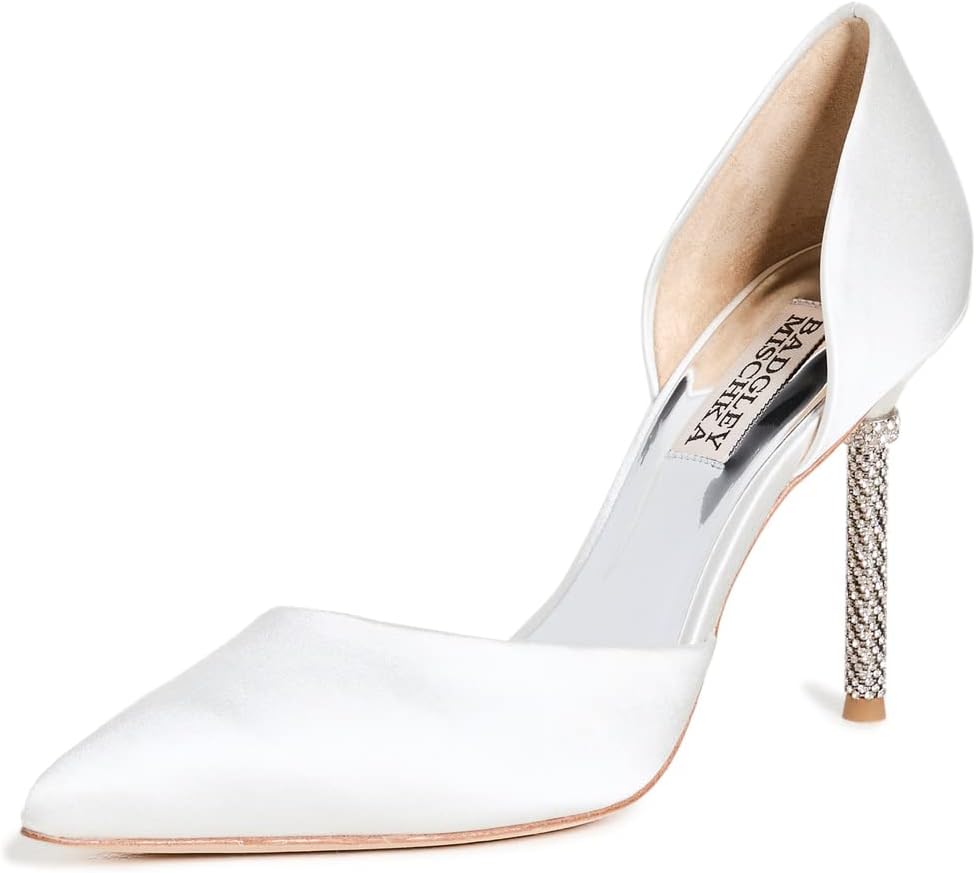 Badgley Mischka Women's OZARA II Pump, Soft White, 9 M US