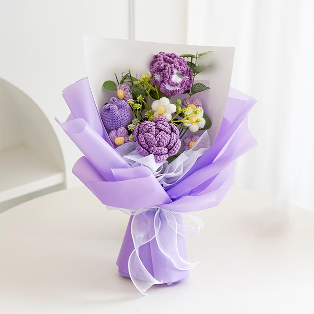 Bouquet di fiori artificiali lavorati a maglia, decorazione artigianale per la festa della mamma