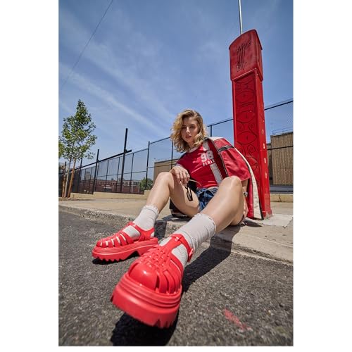 Image of Melissa Possession Platform II Jelly Sandals for Women - Classic Fisherman-Style Chunky Platform with Adjustable Ankle Strap, Lightweight EVA Sole, and Non-Slip Traction