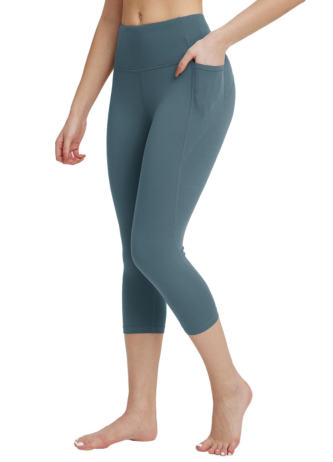 baleaf Women's Capri Leggings with Pockets High Waisted Workout Yoga Running Gym Pants for Casual Summer