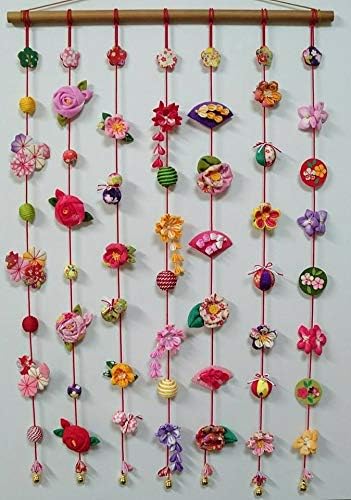 Amazon Co Jp つまみ細工 花折々の七連つるし飾りちりめん手芸キット 大型 ホビー