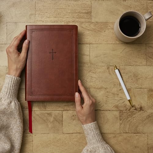 Image of NKJV Giant Print End-of-Verse Reference Bible, Brown Leathersoft, Red Letter, Comfort Print: Holy Bible