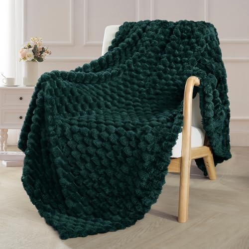 Exclusivo Mezcla Extra Large Fleece Throw Blanket for Couch, 50x70 Inches Stylish Jacquard Soft Throw Blanket, Fuzzy Cozy Lightweight for All Season, Forest Green