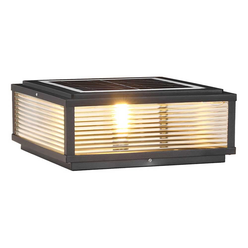 Eclairage solaire moderne extérieur pour baliser chemin et terrasse