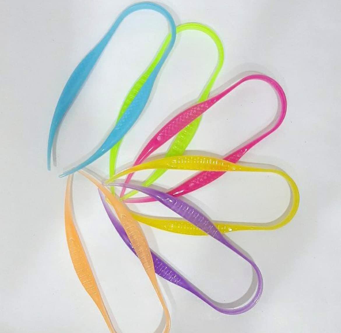 Good Morning Max Tongue Cleaner/Scraper Multi Color For Kids And Adults (Set Of 3 Pic)