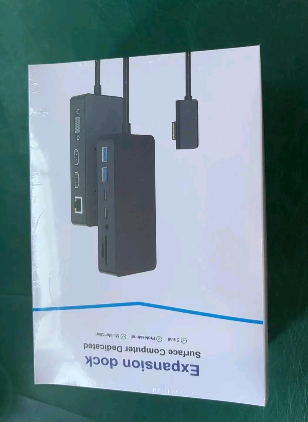 Surface Thunderbolt 4 Dock, Microsoft Surface Dock Triple Displays