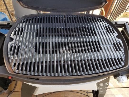 QuliMetal 7584 7646 Cooking Grates for Weber Q3200 Q3100 Q3000 Q320 Q300 57060001 586002 426001 56010049, 2 Packs