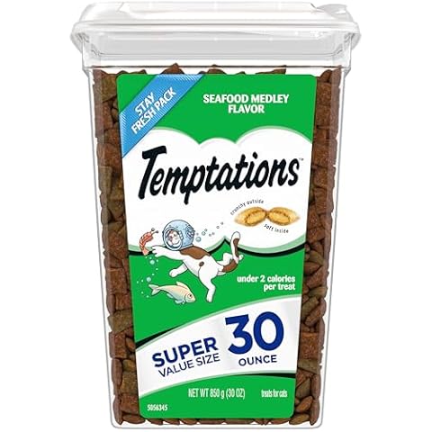 TEMPTATIONS Seafood Medley Cat Treats Cover