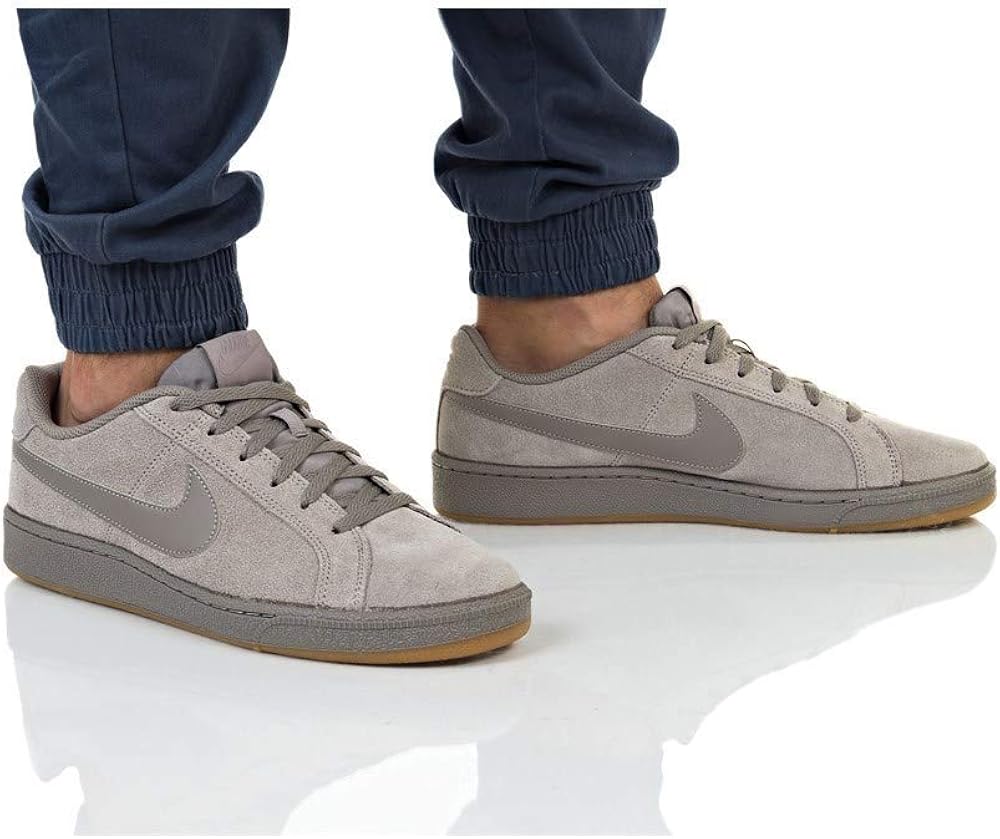 Nike Court Royale Suede, Sneakers Basses Homme, Multicolore (Light  Taupe/Light Taupe/Gum Light Brown 202), 49.5 EU : Amazon.fr: Chaussures et  Sacs