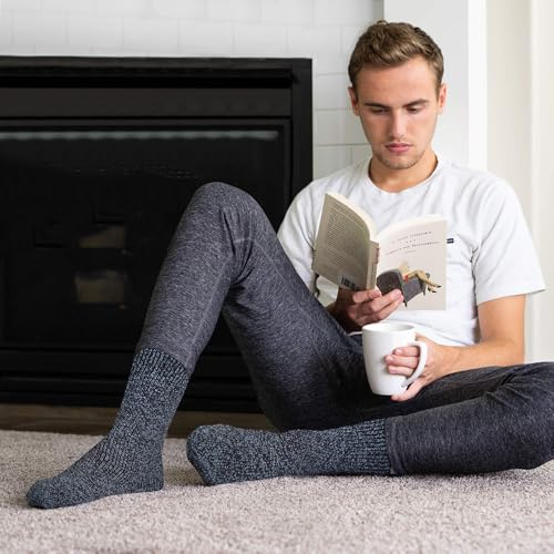 HOT FEET Thermal Socks for Men - Extreme Cold Weather, 2 Pack Thick Warm Socks, Winter Insulated, Size 6-12.54