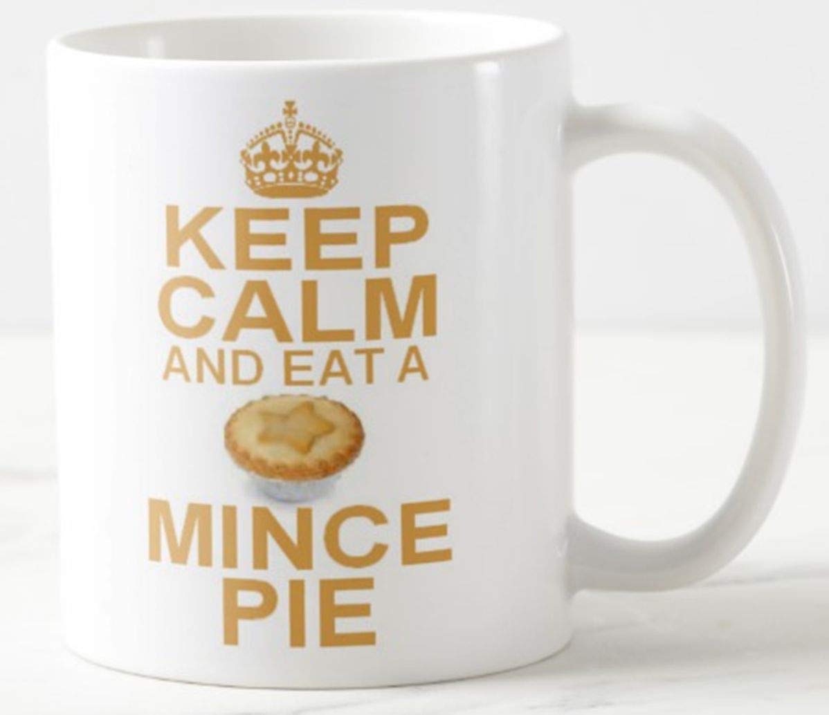 Novelty Red And Green Mug ≈ Keep Calm And Eat A Mince Pie ≈ Christmas Pies Festive Yule Cake Pudding - Carry On Secret Santa Gift Mugs