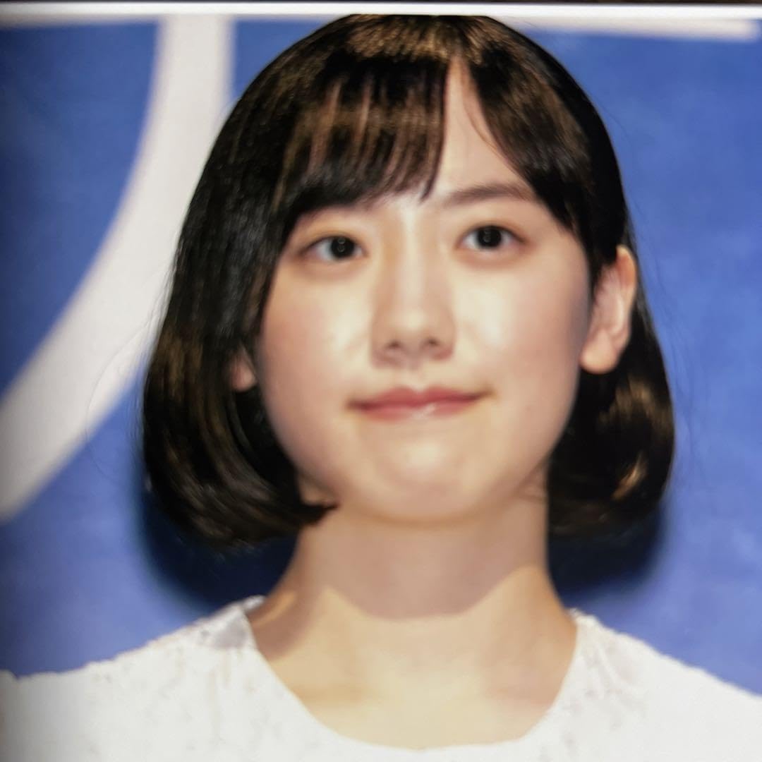 最新 アイコラ 芦田愛菜9 Amazon.co.jp: 芦田愛菜 写真 8枚 A生写真 スチル写真 ドラマ撮影 : おもちゃ
