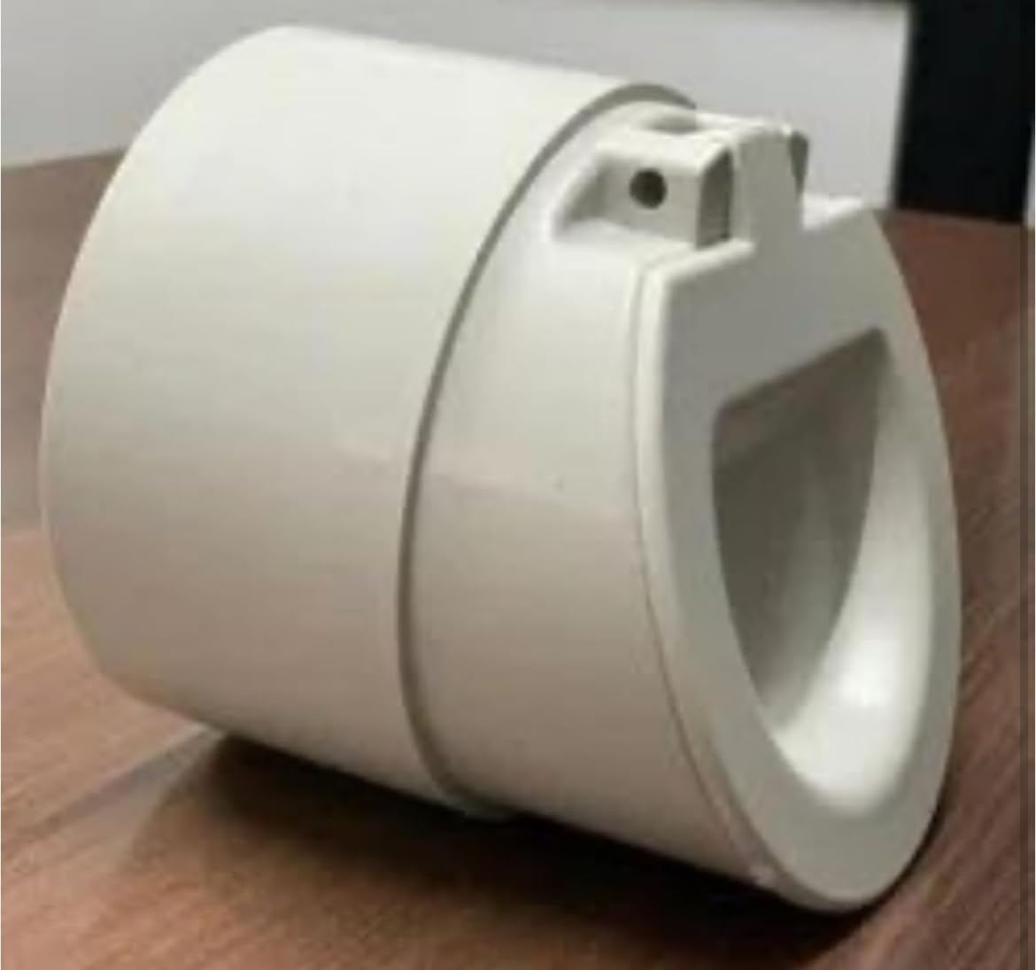 4-Inch PVC Drain Pipe Flip Valve Cap, Anti-Rat & Insect Guard, White Plastic Drainage Fitting Cover for Waste Water Pipes, Outdoor & Indoor Use