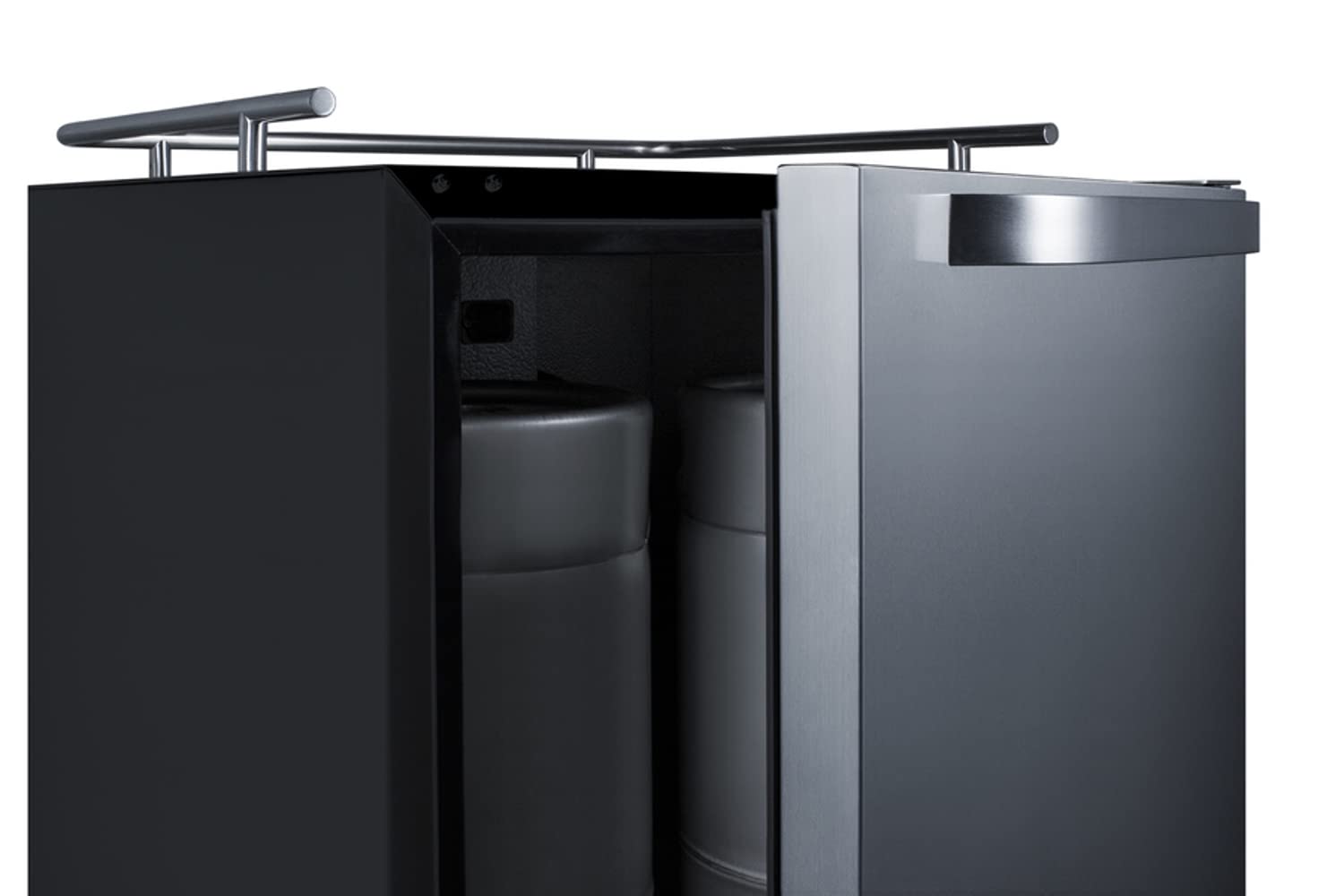 Summit Appliance Sbc696osnk 24' Wide Built-In Outdoor Kegerator, Weatherproof, Full-Sized Beer Dispenser, 6.04 Cu.Ft Capacity, Digital Thermostat, Automatic Defrost, LED Lighting, Self-Closing Door on Fridge.com - View 5