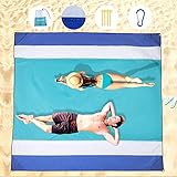 🌊🌴【Material:Poliéster antiarrugas】La manta de picnic resistente al agua fue hecha de material resistente a las arrugas de poliéster 210T + material ecológico a prueba de agua. Esto hace que la manta siga siendo delgada pero cómoda de usar y todavía cabe en una bolsa de tamaño de teléfono. Muy amigable con la piel.