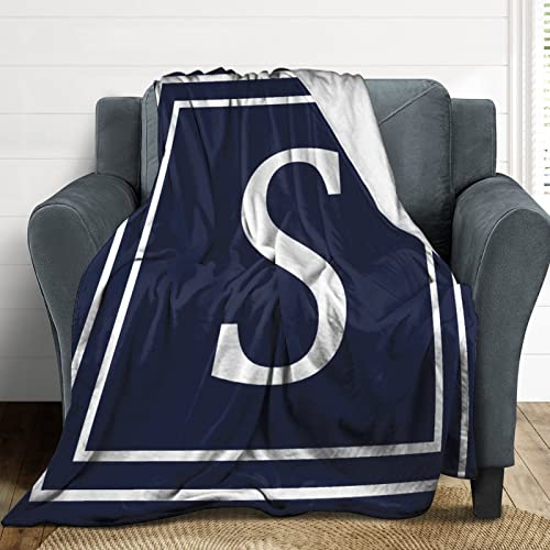 Couverture polaire lettre S marine pour cocooning sur le canapé - 7