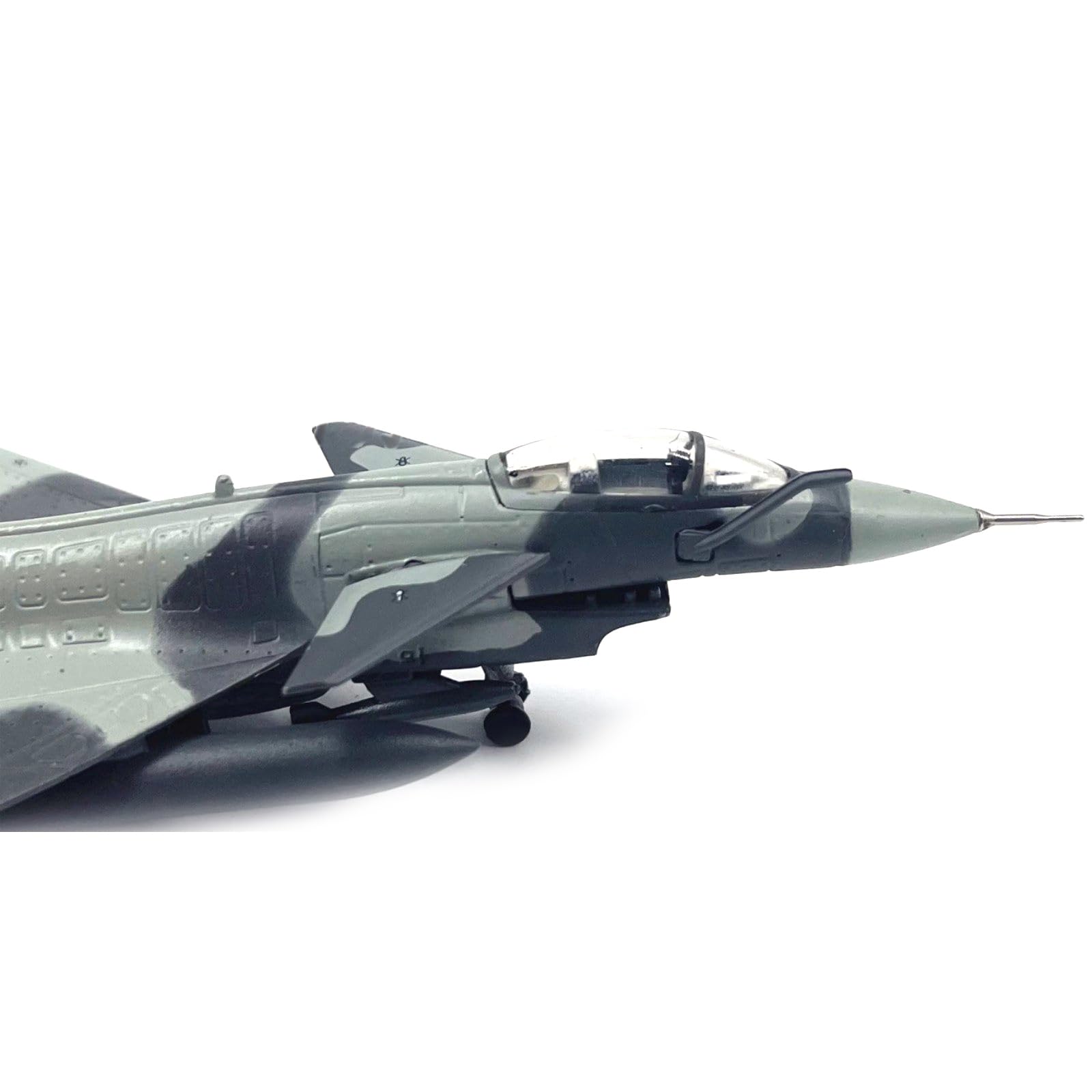 Amazon.co.jp: 1/144スケール 中国空軍 J-10 精力龍戦闘機モデル 合金
