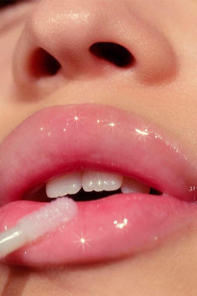 Image of SHINY LIP GLOSS TRANSPARENT BEST FOR GIRLS