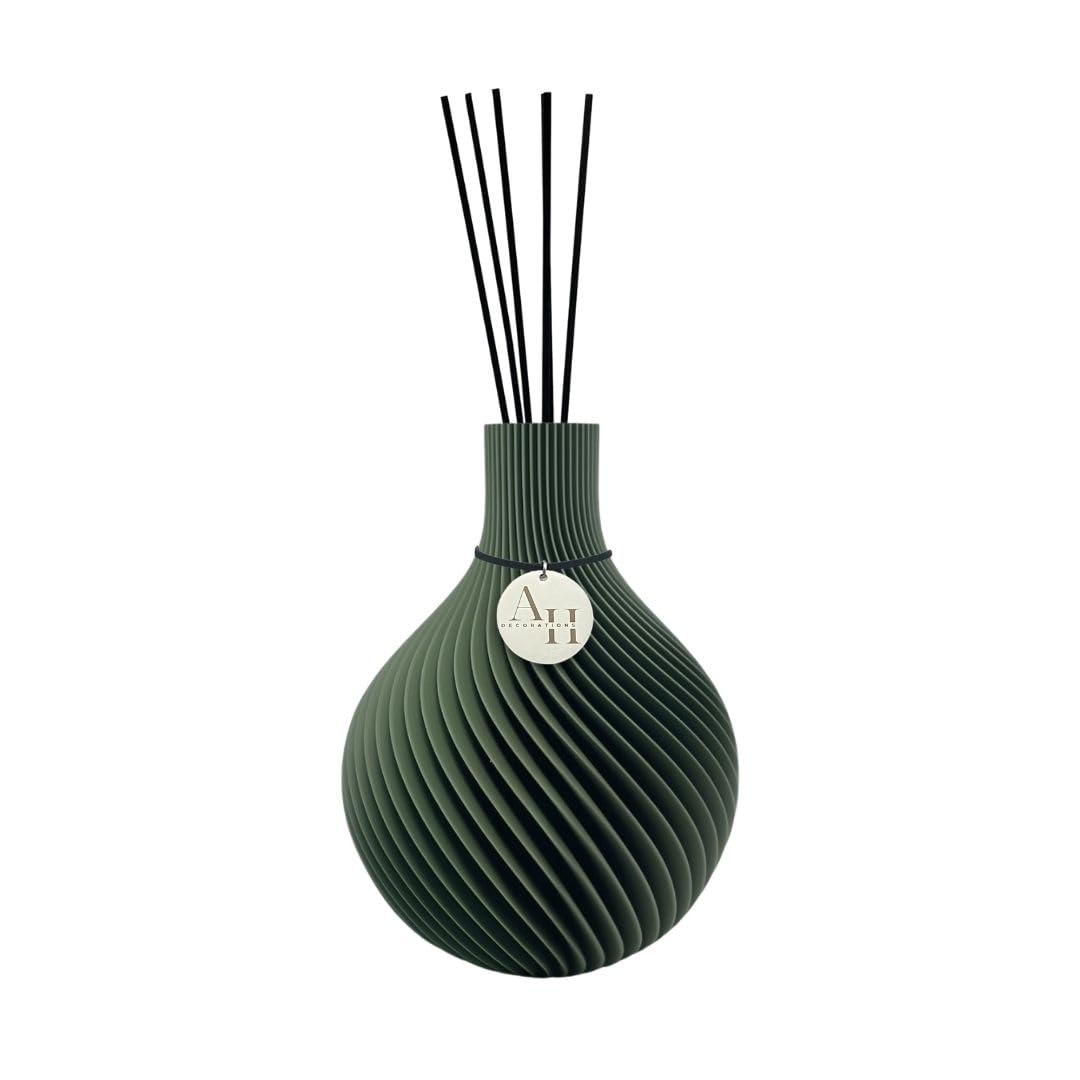 Raumduft Reed Diffuser „Vela“ – exklusiv mit Duftstäbchen & Duft, edler Duftspender & Design Duftvase, nachhaltiger 3D-Druck aus Österreich, luxuriöse Wohnzimmer & Bad Deko (olivgrün)