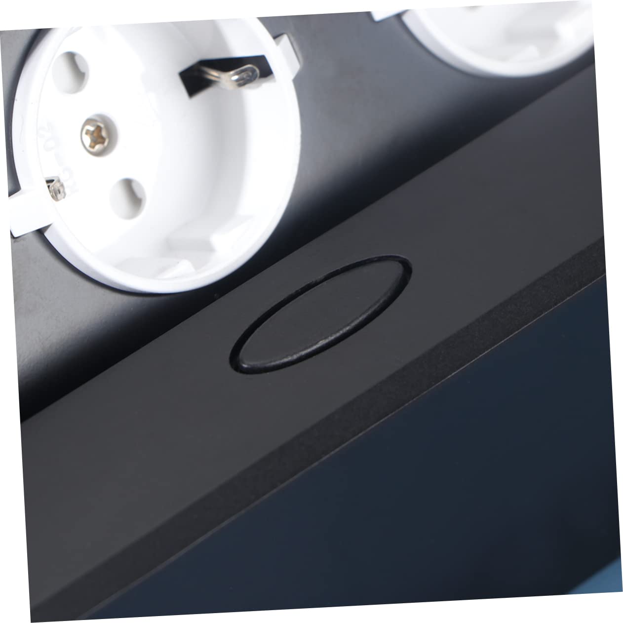 OSALADI Pop Up Steckdose Integriertem Klickmechanismus Runde aus Aluminiumlegierung und Stahl mit 3 Europäischen Steckplätzen in Schwarz für Büro und Konferenzraum