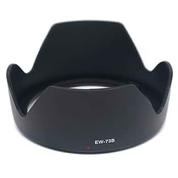 Canon EF-S17-85mm IS USM純正フード・レンズキャップ付き Canon EF-S17-85mm IS USM純正フード・レンズキャップ付き