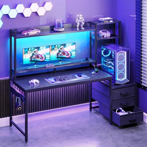 Coleshome Escritorio Gaming con Estanteria y Cajones, Mesa Gaming con Iluminación LED & Toma de Corriente, Escritorios para PC con Repisas de Almacenamiento (Negro Fibra de Carbono, 137×48 cm)