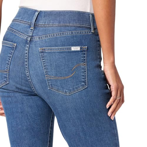 Signature by Levi Strauss & Co. Gold Women's Totally Shaping Ultimate Pull-on Capri (Available in Plus)4