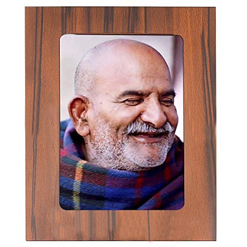 Image of Neem Karoli Baba Photo Frame for Table & Desk | Neeb Karori Baba (Picture Size 5x7 Inch) - GR-1100
