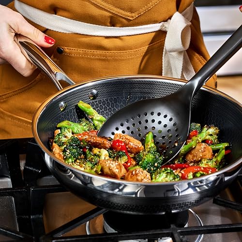 Image of HexClad 10 inch Hybrid Nonstick Wok & Lid, Induction-Ready, Dishwasher Safe