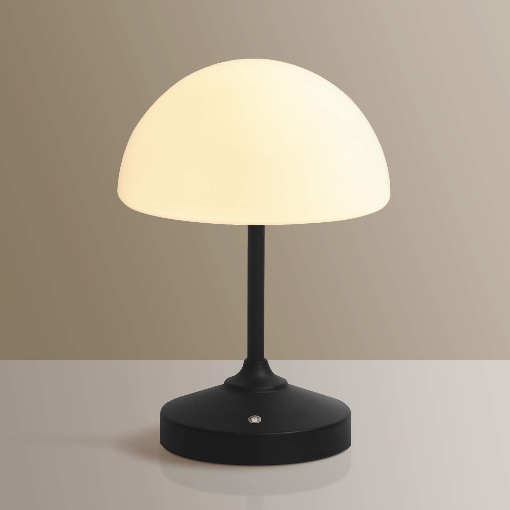Dawnwake Pilzlampe LED Tischlampe Kabellos, 5000mAh Touch Dimmbare Akku Tischlampe für Schlafzimmer, Outdoor Wasserdicht Kleine Lampe für Wohnzimmer, Camping, 3-Stufiger Dimmung, Schwarz