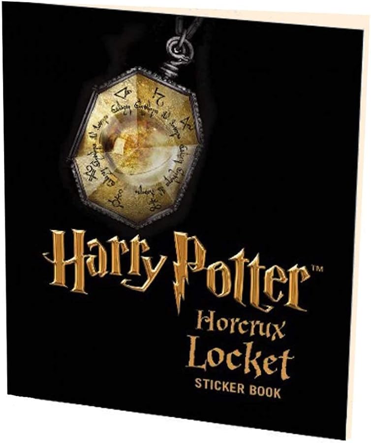 Harry Potter Locket Horcrux Kit and Sticker Book - Görsel 3