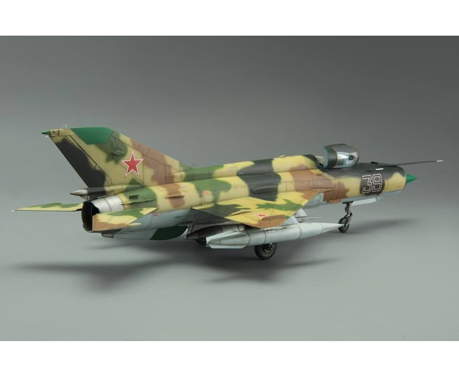 エデュアルド 1/48 MiG-21R プラモデル rdzdsi3 518v5XD0WQL._UF894,1000_QL80_.jpg