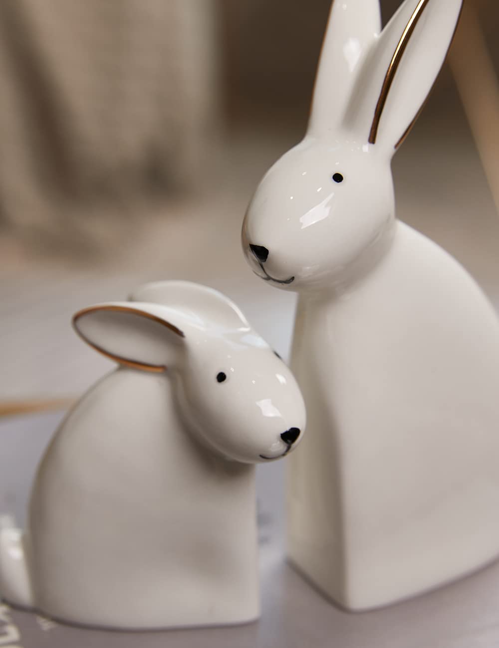 SEINHIJO 2pcs Lapin Décor Statue Arts Animal Décoration Cadeau Moderne Figurine Sculpture Maison Statue Céramique 15cm