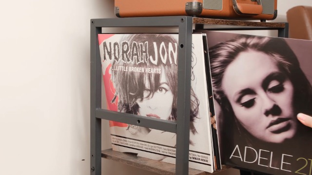 新品 レコード収納ラック 3段 ラック 200枚 収納可能 レトロ アンティーク 新品 レコード収納ラック 3段 ラック 200枚 収納可能 レトロ