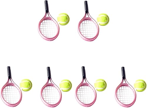 TOYANDONA Juego de 6 mini tenis con pelota en miniatura y raquetas aleatorias, accesorios para muñecas deportivas, equipo de jardín de decoración,