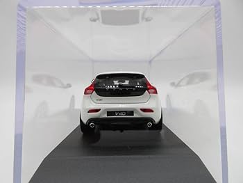 Amazon | 1/43 ノレブ ボルボ VOLVO V40 2016 ミニカー クリスタル