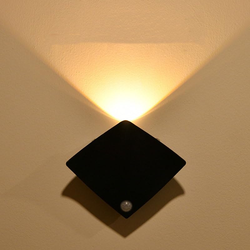 SEKIDAR LED 充電式センサーライト 人感センサー 長寿命 マグネット付き 120°広角 3M検知距離 配線不要 室内用 ルームライト 常夜灯 クローゼット/廊下/玄関/階段/キッチンライト