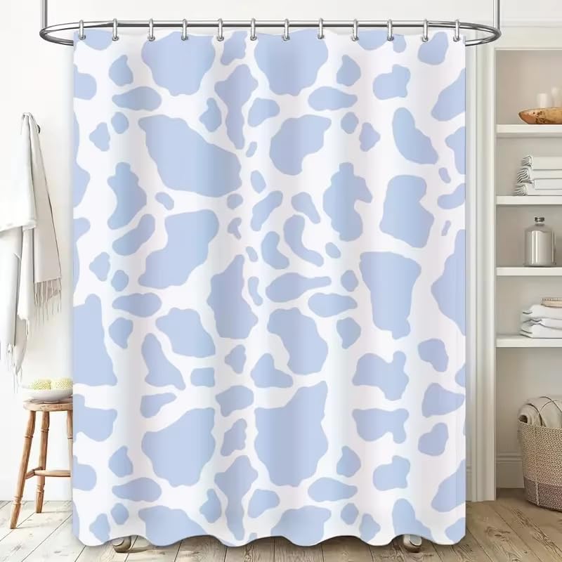 Rideau de douche moderne bleu et blanc pour rafraîchir la salle de bain