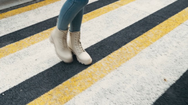 DREAM PAIRS Vrouwen Lace Up Combat Enkellaarzen Mode Lage Chunky Heel Lug Sole Herfst Hakken Booties Schoenen, Beige, 40.5 EU DREAM PAIRS Vrouwen Lace Up Combat Enkellaarzen Mode Lage Chunky Heel Lug Sole Herfst Hakken Booties Schoenen, Beige, 40.5 EU