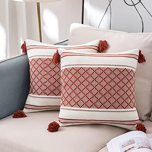 Juego de 2 Funda de Cojín Boho Tejida Moderna con Borlas, Fundas Cojines Cuadrados Jacquard Geométrico para Sofá Silla Cama Sala de Estar Dormitorio Oficina 45x45cm, Rojo y Blanco Cover