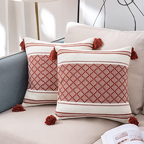 Juego de 2 Funda de Cojín Boho Tejida Moderna con Borlas, Fundas Cojines Cuadrados Jacquard Geométrico para Sofá Silla Cama Sala de Estar Dormitorio Oficina 50x50cm, Rojo y Blanco