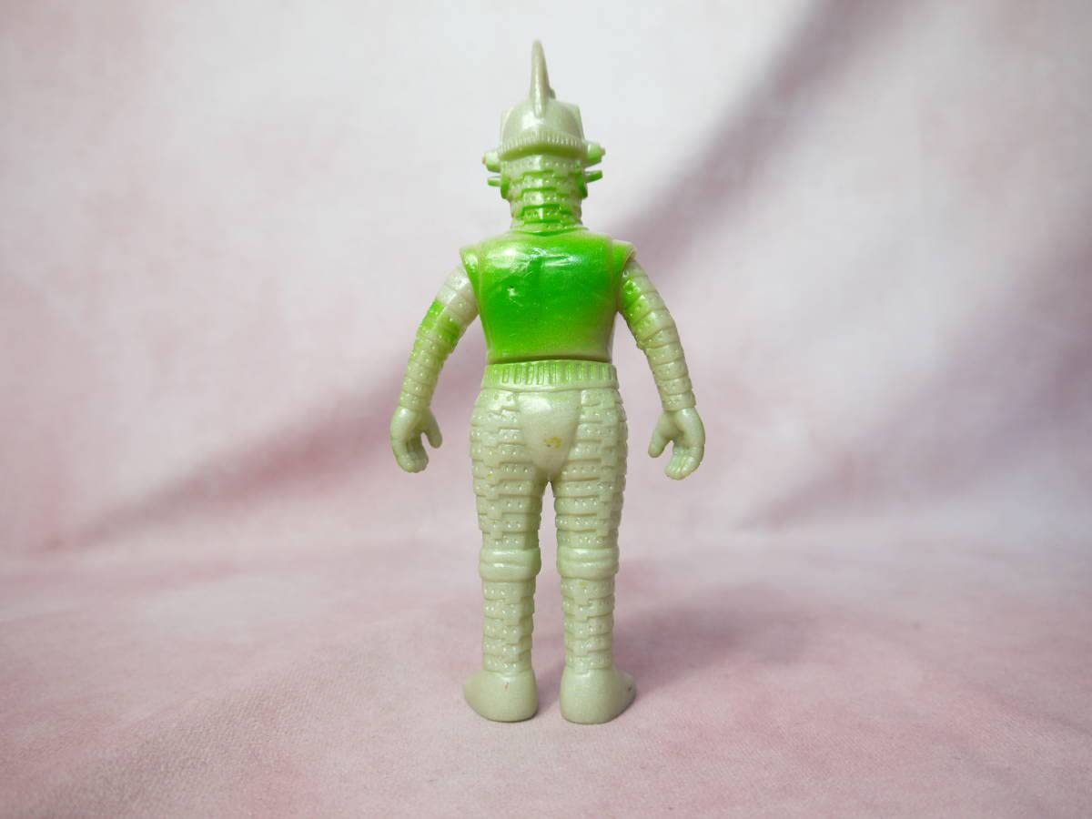 Amazon.co.jp: ウルトラ怪獣シリーズ ウインダム 1983 ソフビ